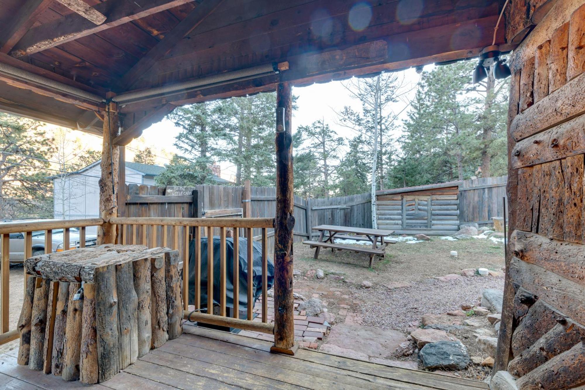 Rustic Log With About 5 Mi To Pikes Peak! Holiday home Green Mountain Falls